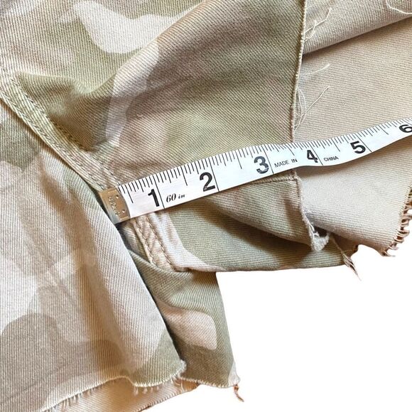 Paige Denim Mayslie Short- Camo Print - Picture 14 of 14